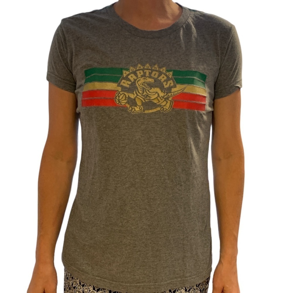 3/$15 Mitchell and Ness Toronto Raptors NBA T-shirt